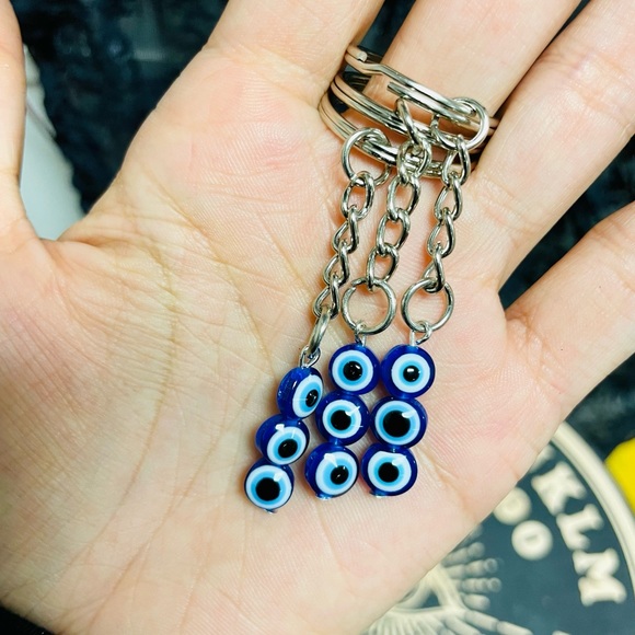 3-Bead Evil Eye Keychain, Handmade - Picture 4 of 7